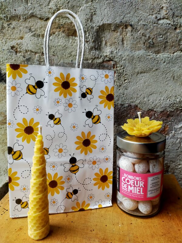 Coffret-cadeau 1 pot de bonbons au miel et 2 bougies en cire d'abeille + sac offert
